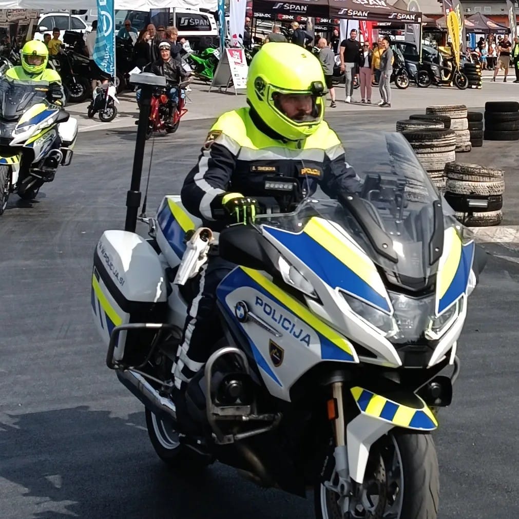 SLO policija slovenska Policija